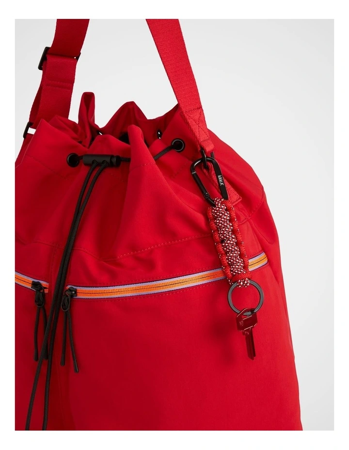 TREK. Bucket Bag in Poppy image 5