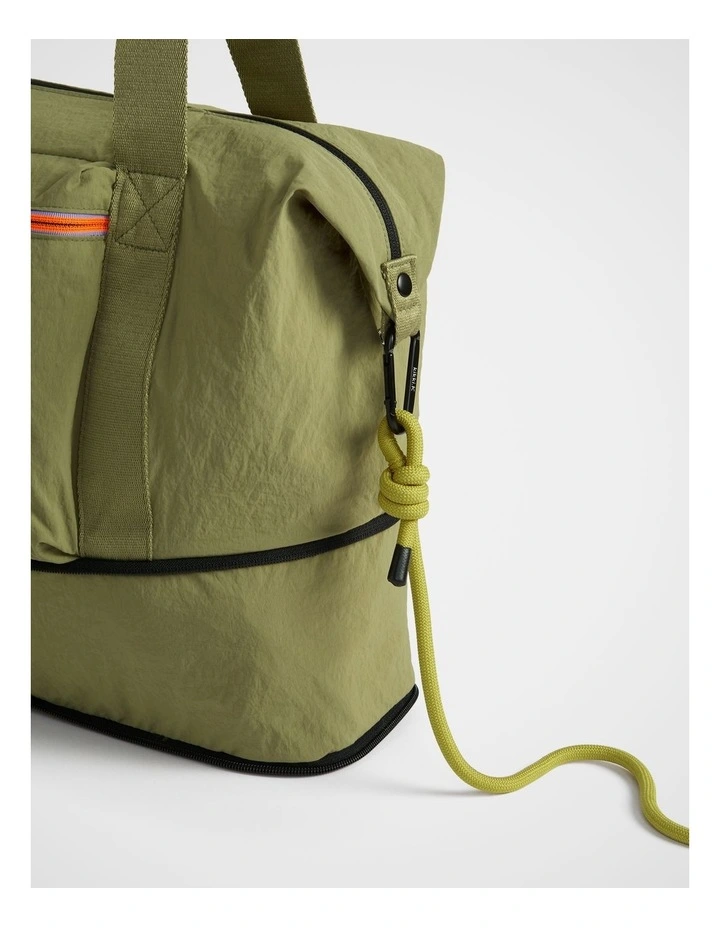 TREK. Packable Tote in Moss image 3