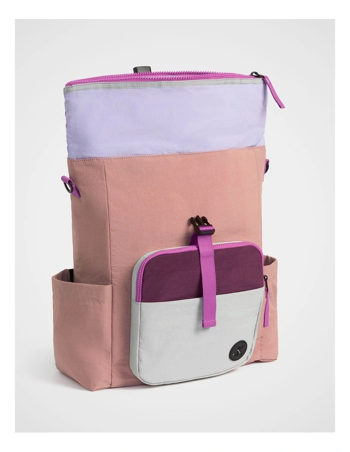 Play Convertible Backpack in Raspberry image 4