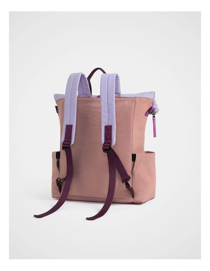 Play Convertible Backpack in Raspberry image 6