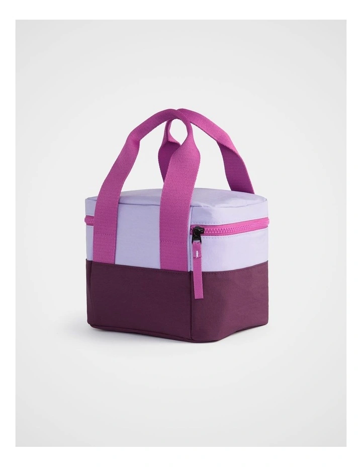 Play Meet & Eat Lunch Bag in Raspberry image 3
