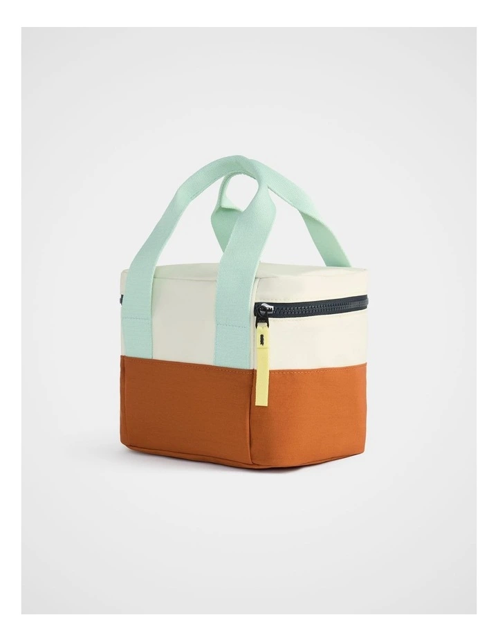 Play Meet & Eat Lunch Bag in Assorted image 3