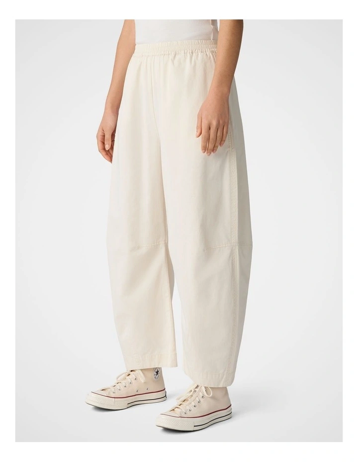 Twill Barrel Pant in Ecru image 3