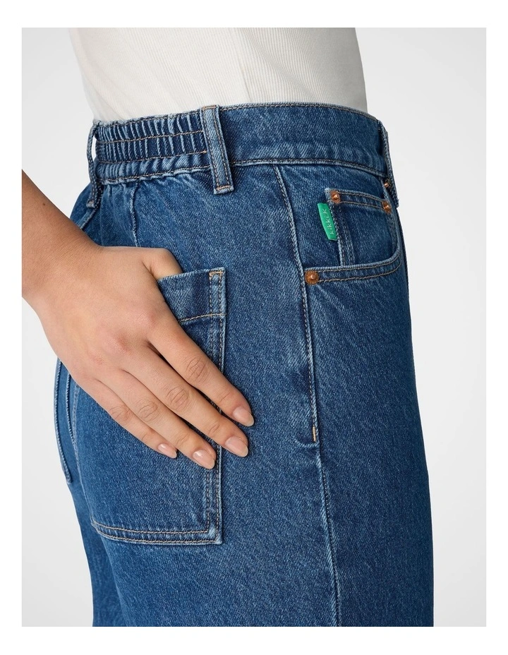 Straight Leg Jean in Mid Wash Denim image 4