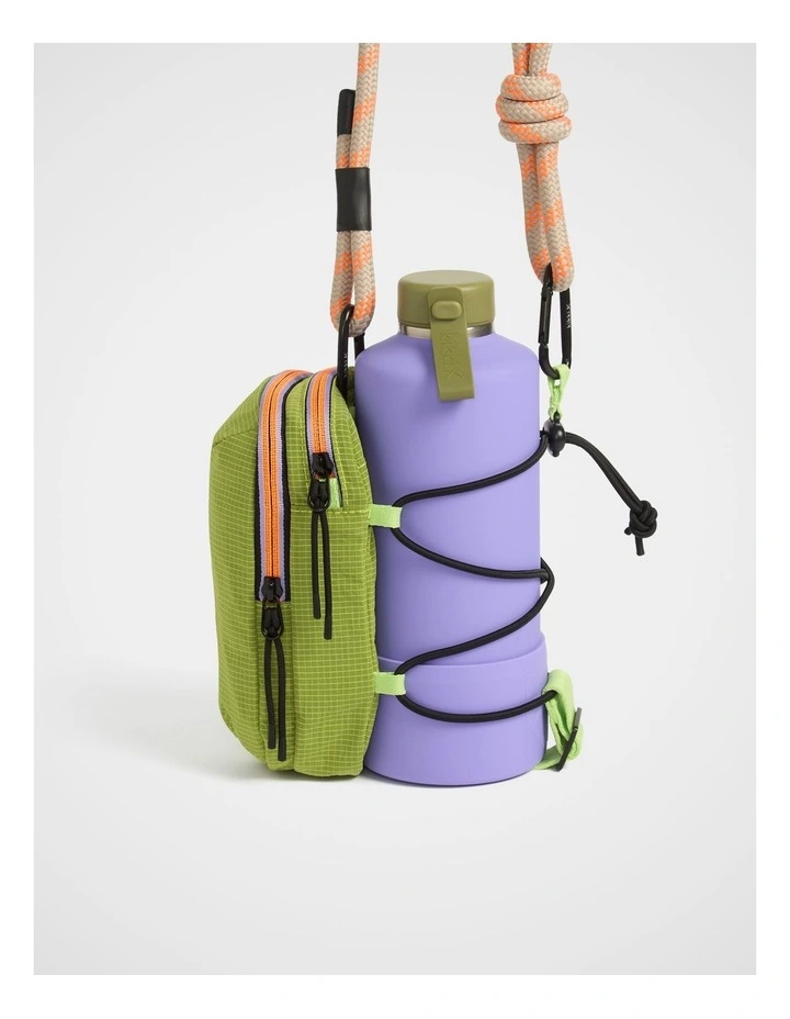 TREK. Bottle Bag Ripstop in Moss image 4