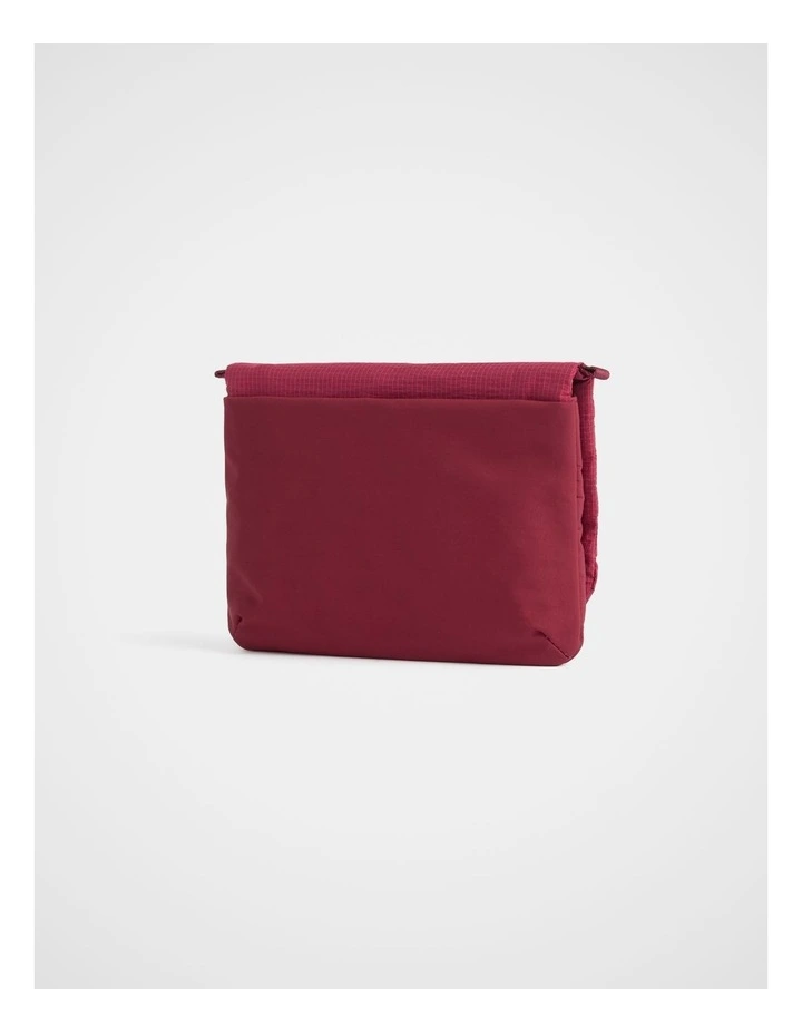 TREK. Pouch Crossbody Ripstop in Cherry image 2