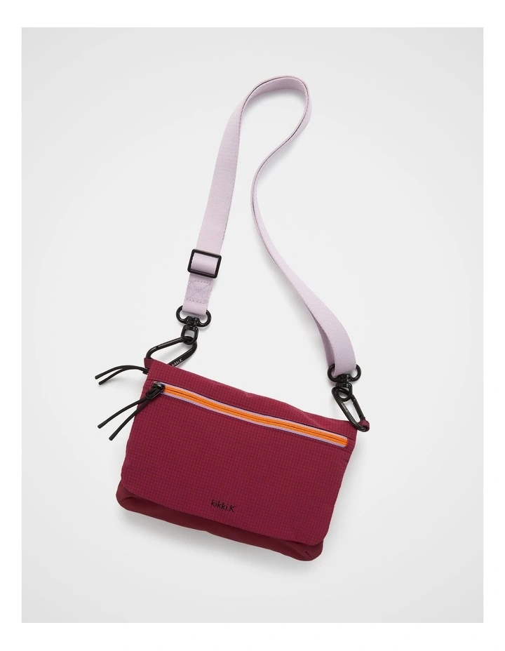 TREK. Pouch Crossbody Ripstop in Cherry image 5