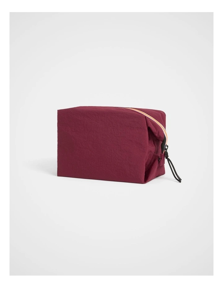 Trek. Cosmetic Case in Cherry image 2