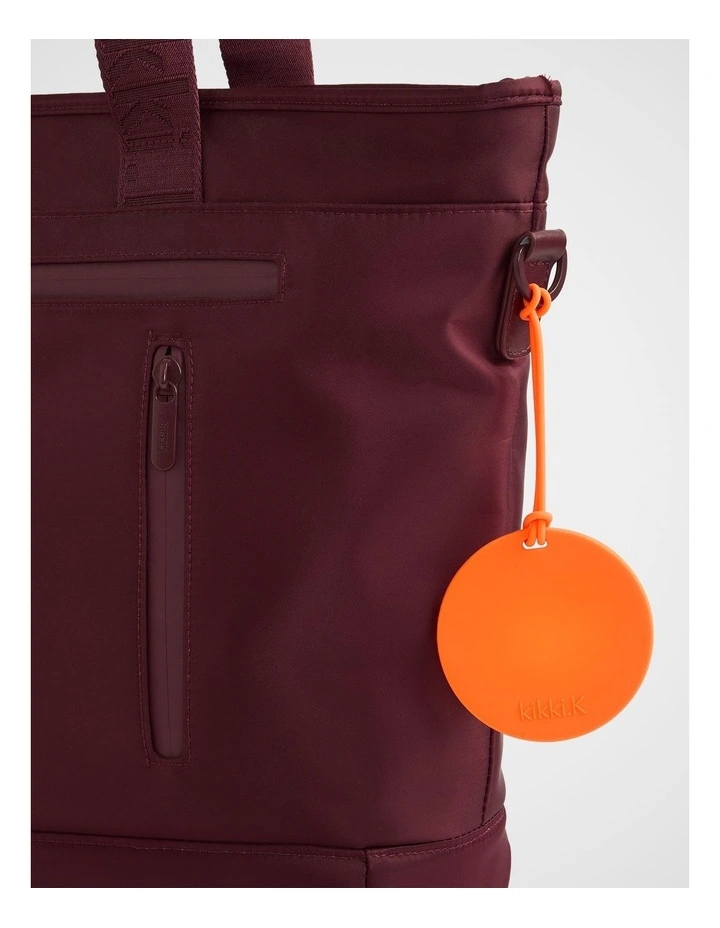 TREK. Silicone Luggage Tag in Orange image 4