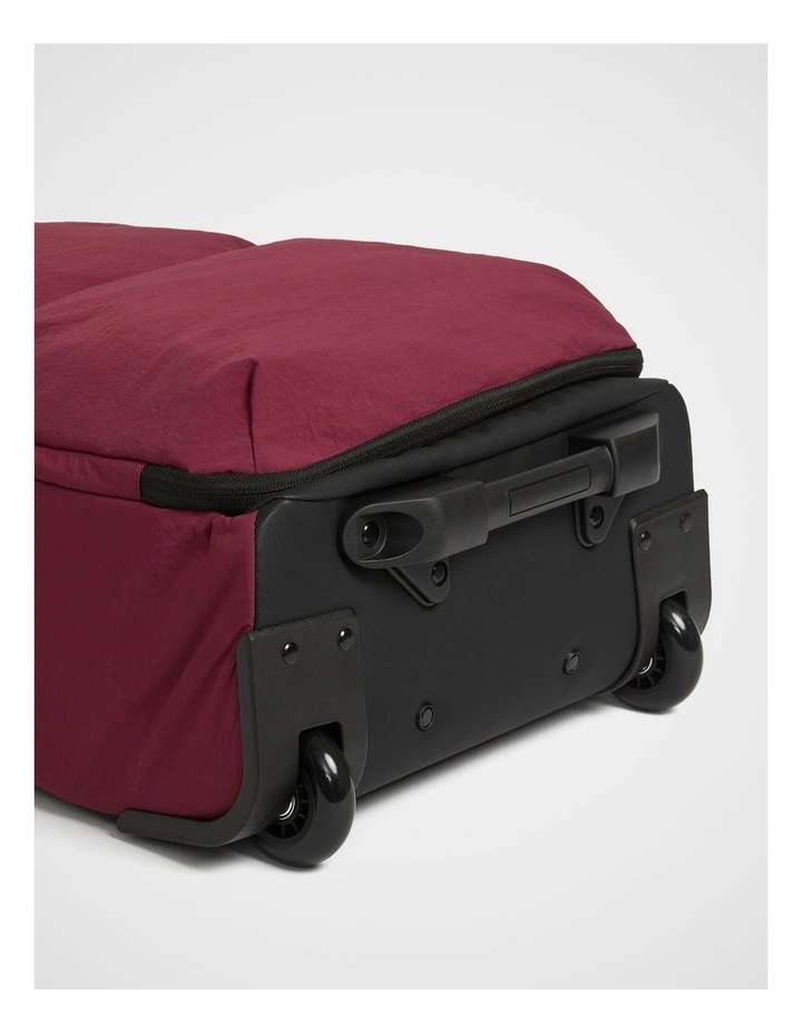 TREK. Carry-On Case in Cherry image 4