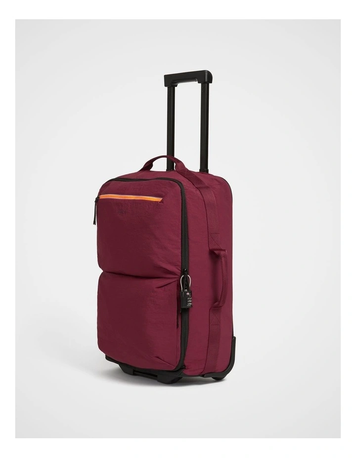 TREK. Carry-On Case in Cherry image 7
