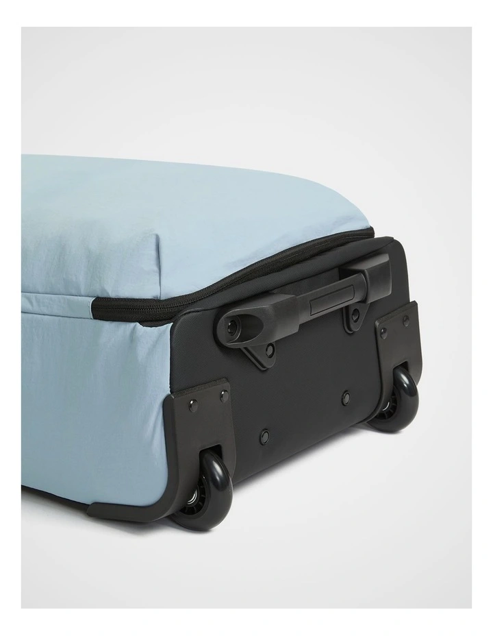 TREK. Carry-On Case in Cloud image 5