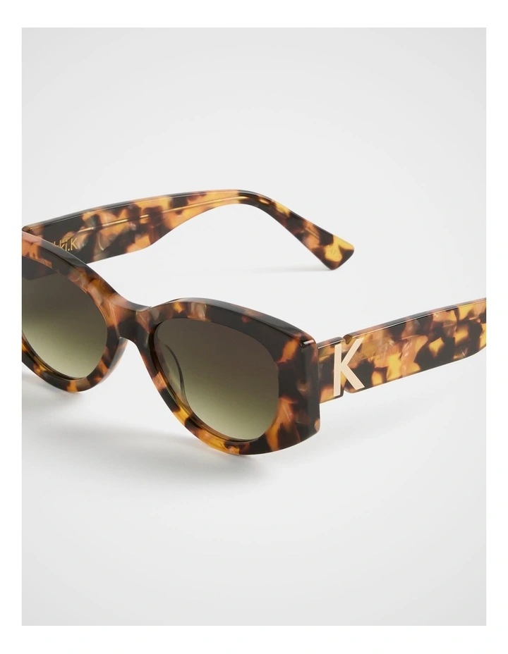 Horizon Sunglasses in Brown image 4