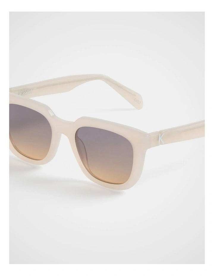 Sunset Sunglasses in Milk image 4