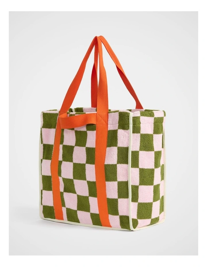 Beach Bag in Pink image 2