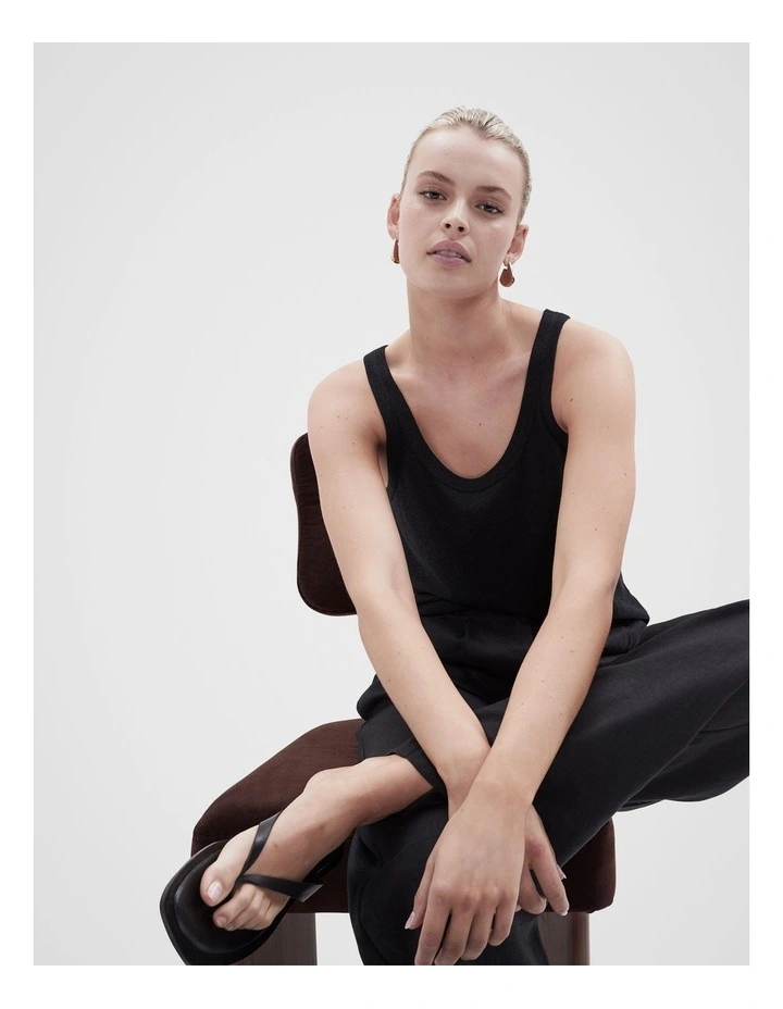 Linen Blend Scoop Neck Tank in Black image 4