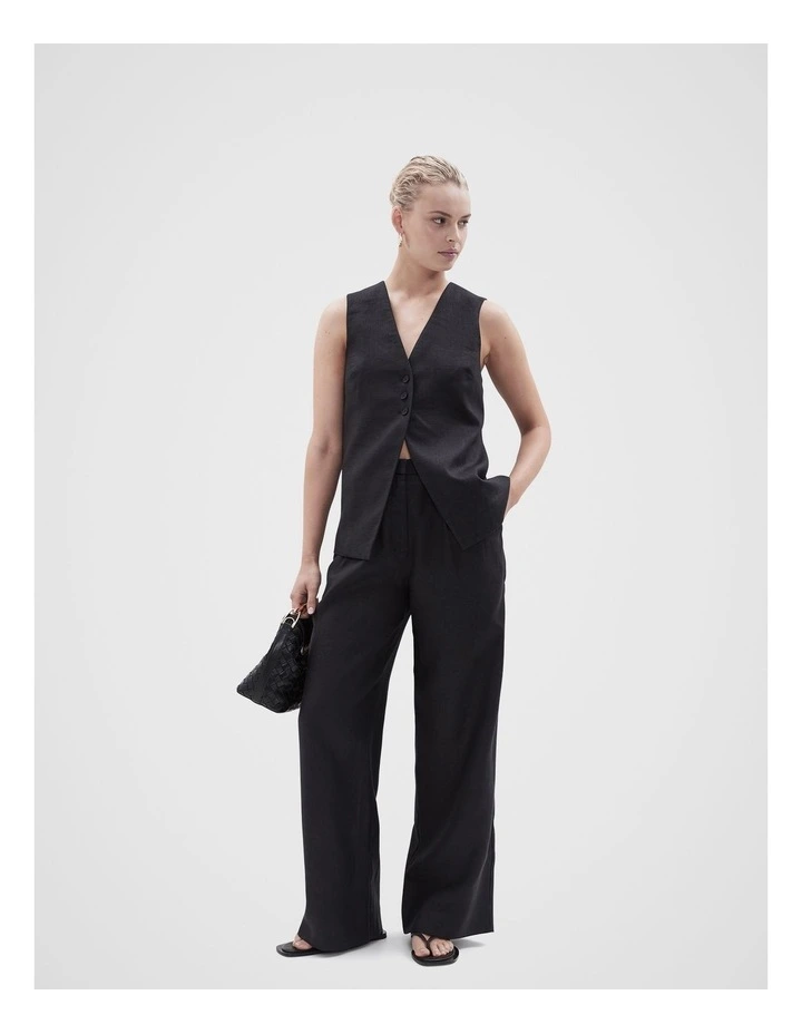 Linen Longline Vest in Black image 4