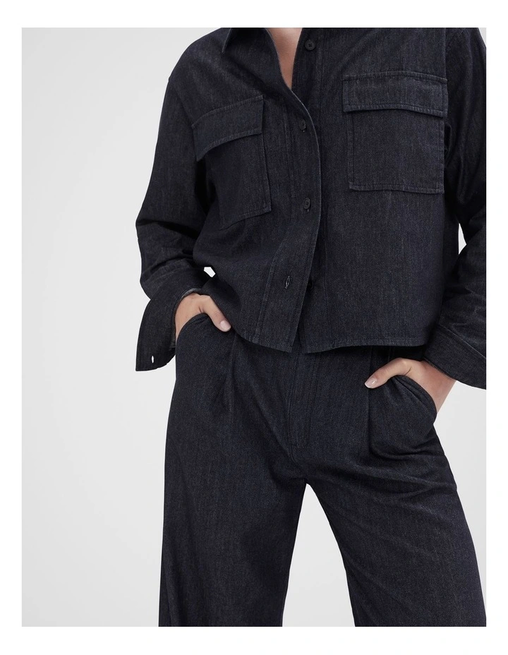 Rinse Denim Pleated Pant in Dark Denim image 3