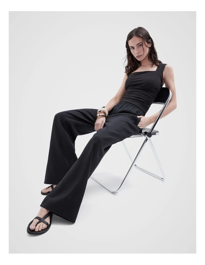 Ruched Detail Sleeveless Top in Black image 4