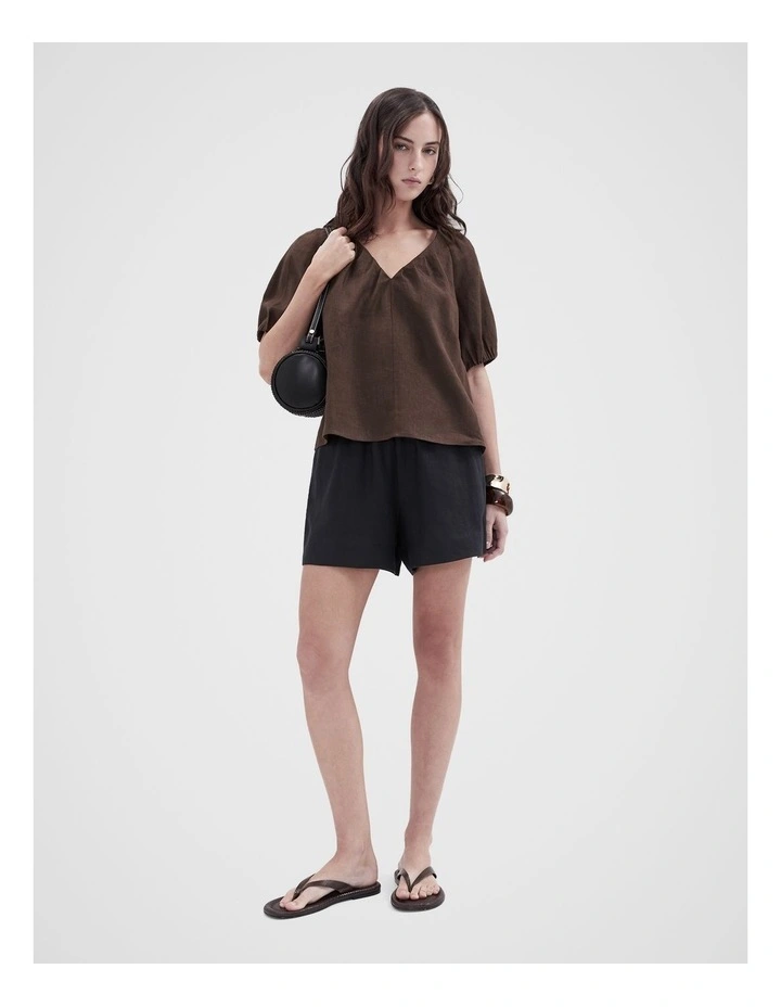 Essential Linen Short in Black image 4