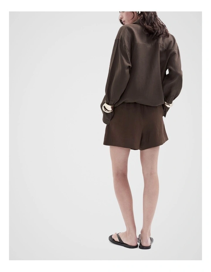 Essential Linen Shorts in Mocha image 2