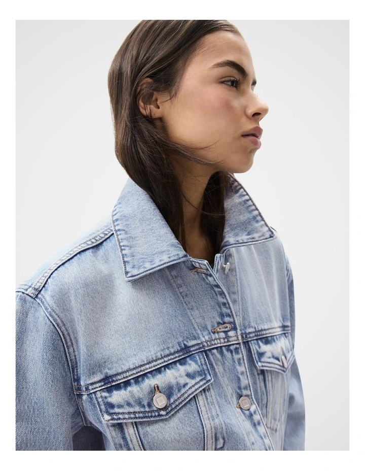 Essential Relaxed Jacket in Denim image 3
