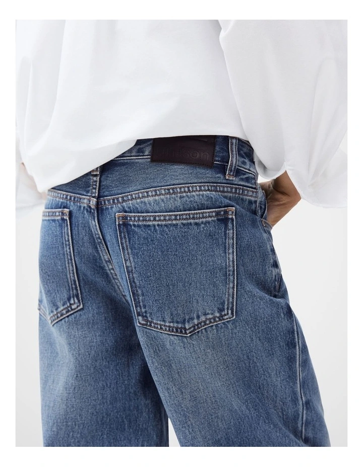 Barrel Leg Jean in Blue image 3