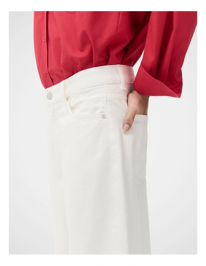 Barrel Leg Jeans in White image 3