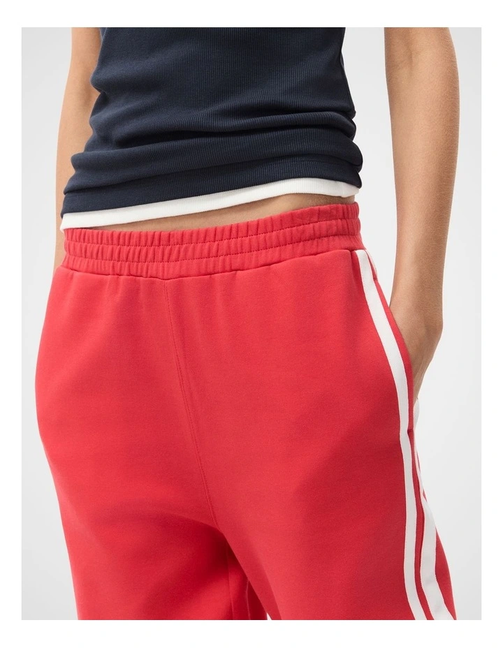 Sporty Pull On Pant image 3