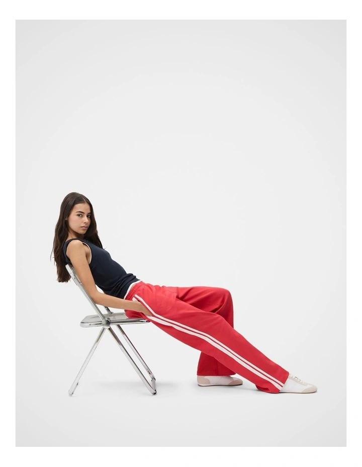 Sporty Pull On Pant image 4