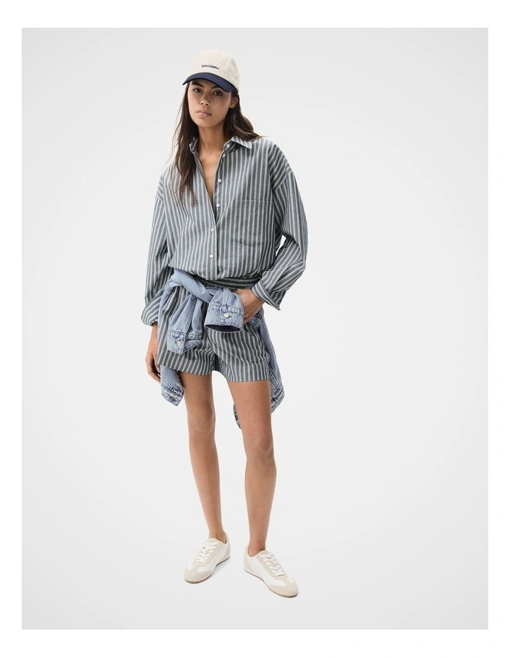 Oxford Pull On Shorts in Navy Multi image 1