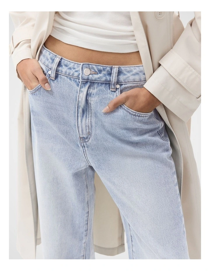 Relaxed Straight Fit Jeans in Blue image 4