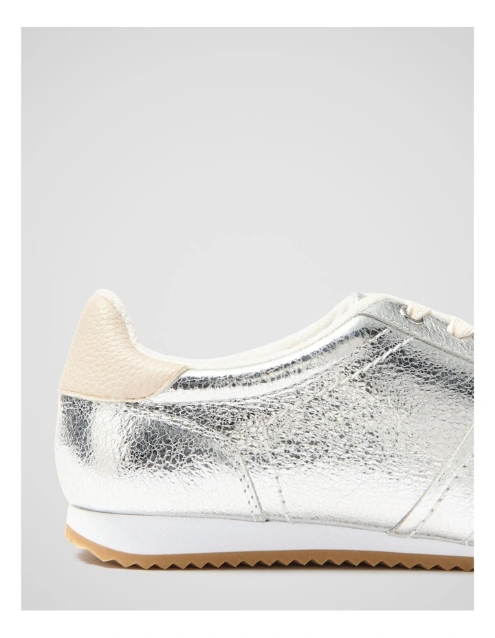 Luna Retro Sneaker in Silver image 2
