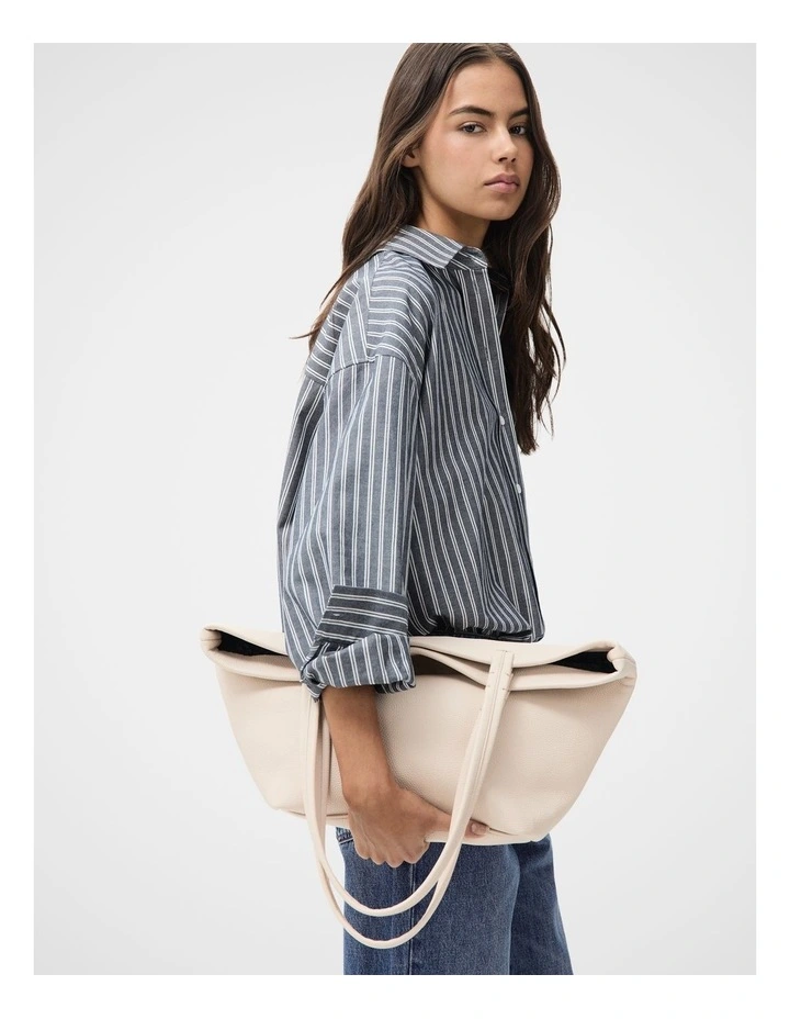 Parker Tote in Grey image 4