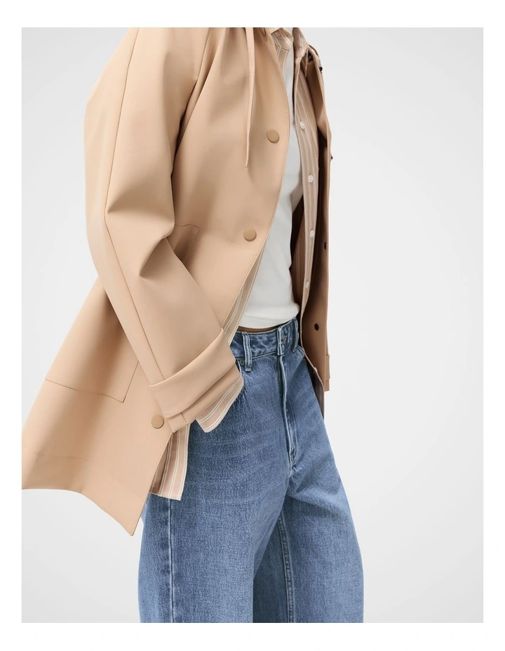 Relaxed Raincoat in Beige image 3