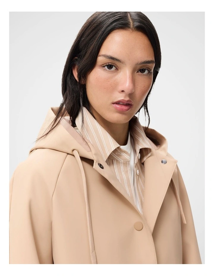 Relaxed Raincoat in Beige image 4