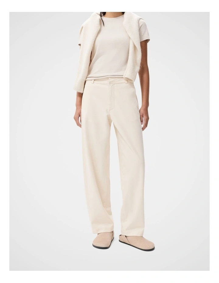 Urban Barrel Leg Pant in Cream image 4
