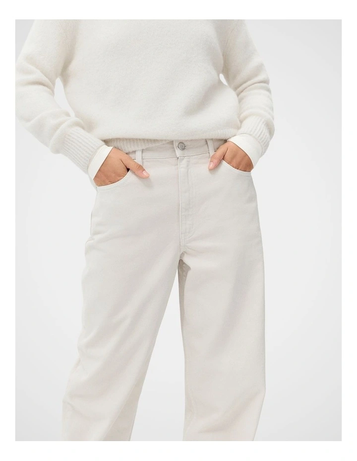 Barrel Leg Jean image 3