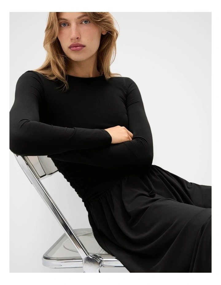 Ruched Detail Maxi Dress image 4