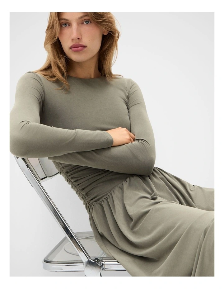 Ruched Detail Maxi Dress image 4