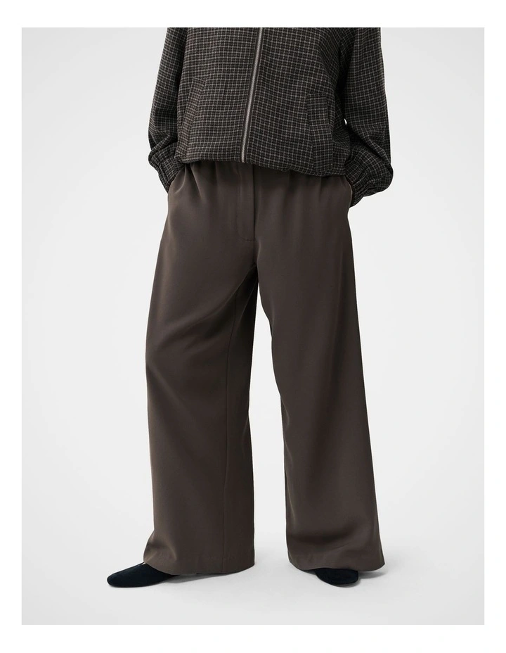Tailored Pull On Pant image 3