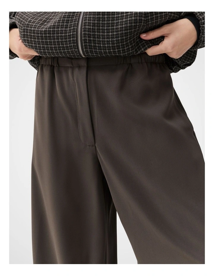 Tailored Pull On Pant image 4