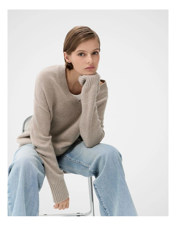 Relaxed V Neck Knit image 3