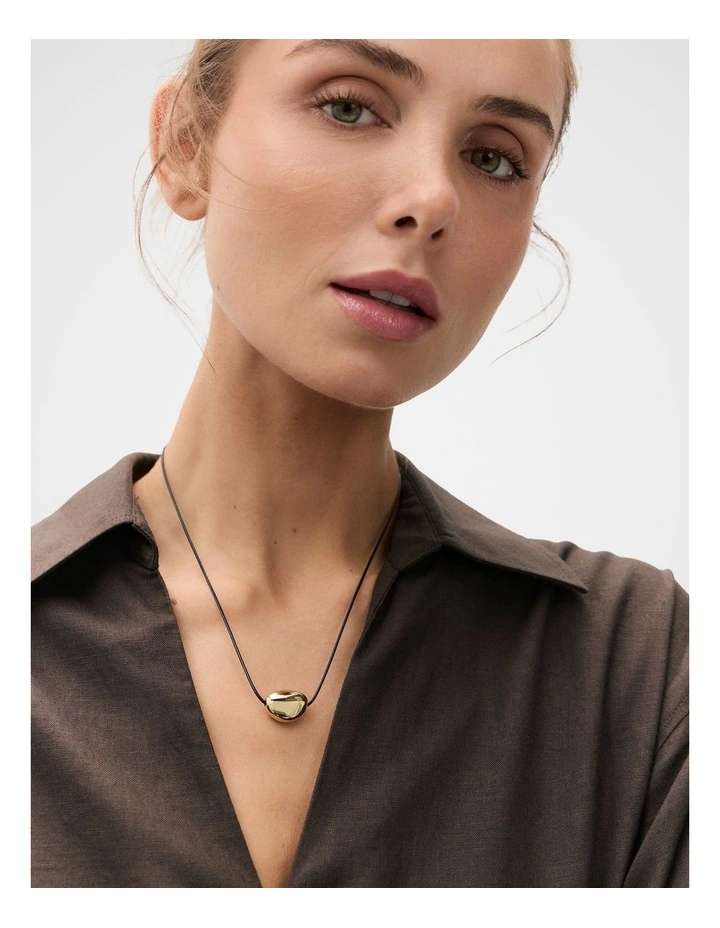Cami Metal Pendant image 3
