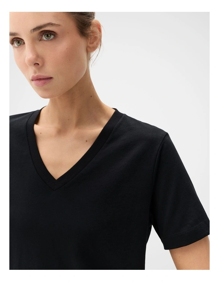 The Classic V Neck Tee image 4