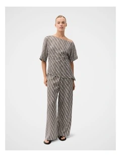 Asymm Geo Top