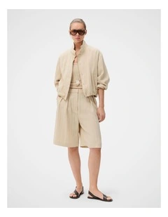 Textured Pleat Bermuda Short