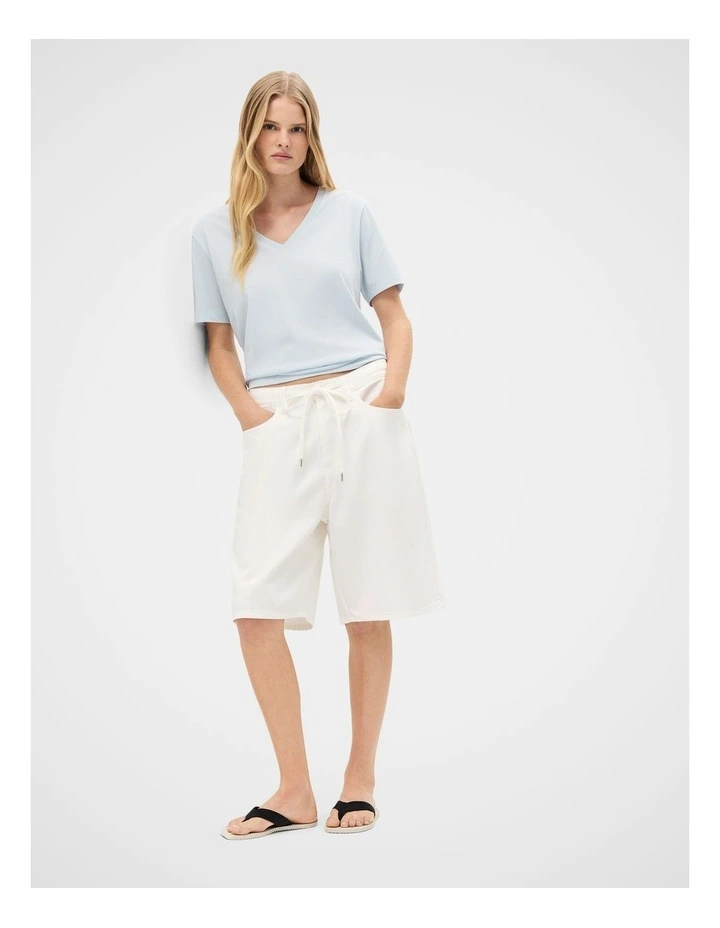 The Classic V Neck Tee image 3