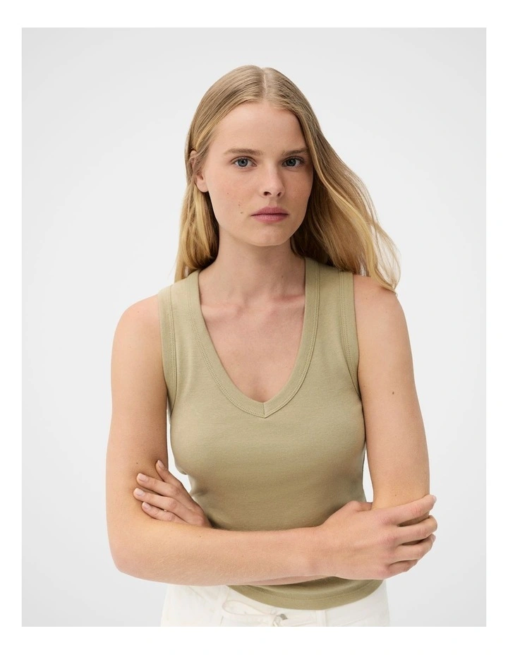 V Neck Tank image 4