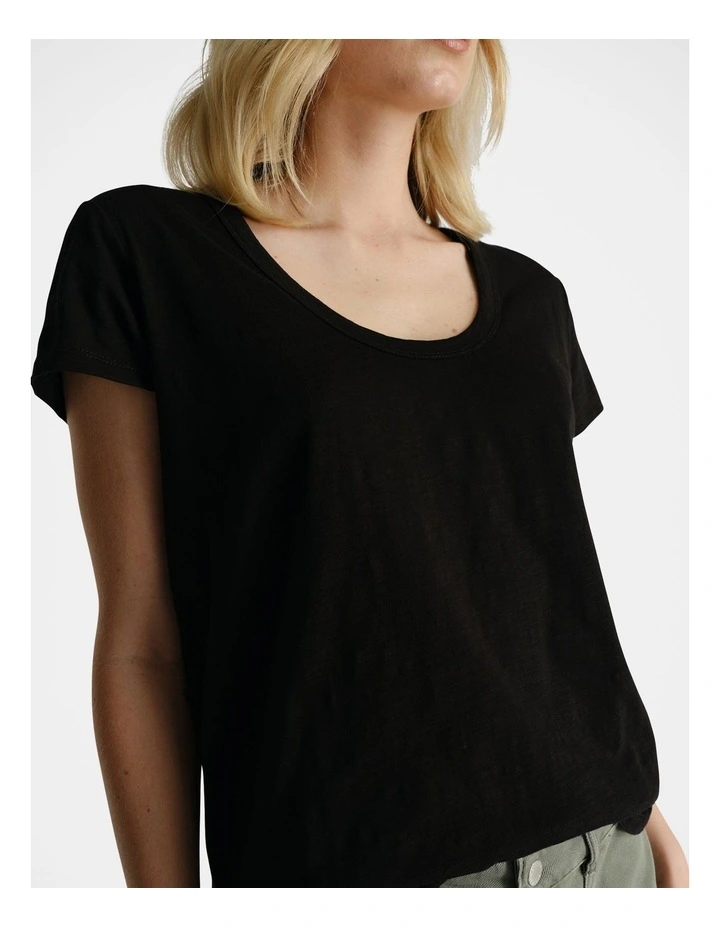 D-Luxe Slub Tee in Black image 3